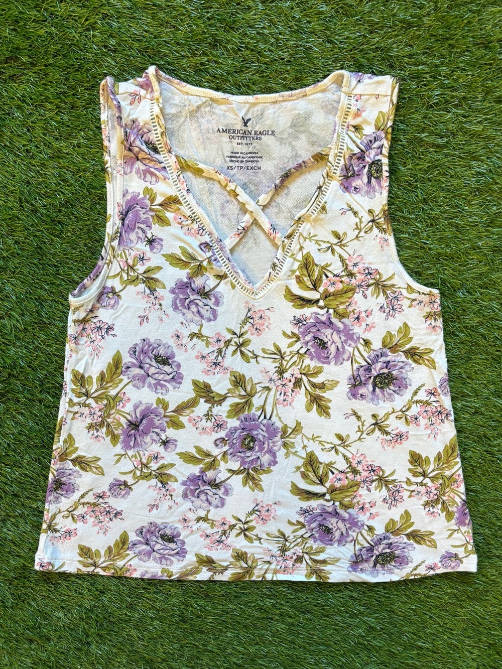 American Eagle White Purple Floral Criss Cross V-Neck Tank Top XS